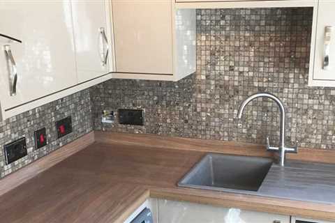 Tiling Ideas For Kitchens