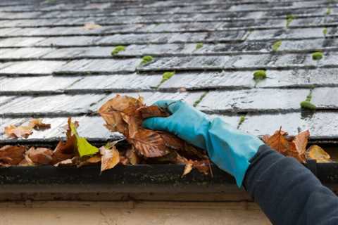 Choosing Roofing Contractors for Gutter Installation and Repair