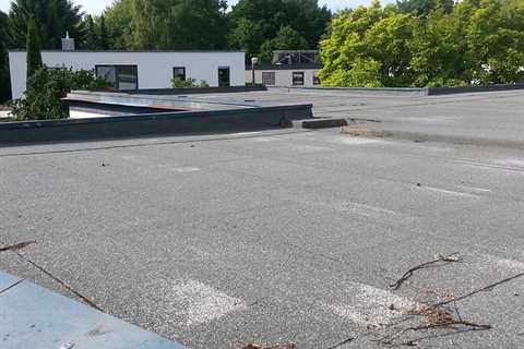 How to Install a Flat Roof in Toronto