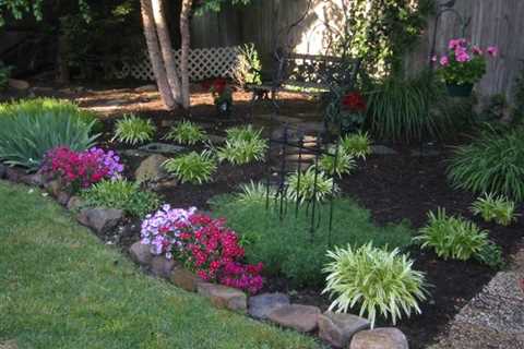What Is The Best Mulch For Flower Beds