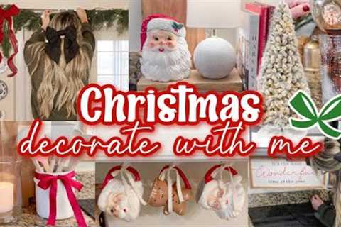 CHRISTMAS DECORATE WITH ME 🎄 Decorating for Christmas 2023 - Christmas kitchen decor 🎅🏻