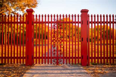 How Powder Coating Elevates Fence Durability and Style