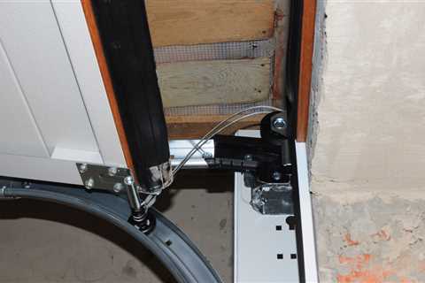 What Should You Know About Emergency Garage Door Repairs? - Premium Garage Door Repair