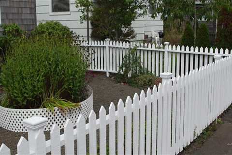 Elevate Your Curb Appeal: Transforming Front Yard Landscaping With Fence Building In Tigard, OR