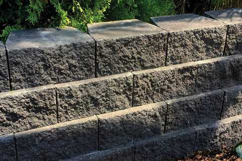 How to Choose a Concrete Retaining Wall