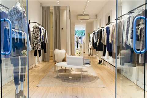 A Complete Guide to Retail Spaces for Construction Services