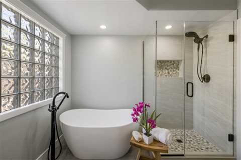 How To Choose The Right Lighting For Master Bathroom