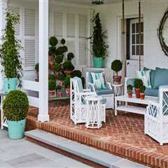 Garden and Patio Décor Trends That Elevate Curb Appeal