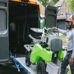 How a Lawn Equipment Dealer Helps Keep Lawn Care Projects on Track