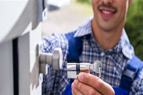 Preparing Your Business with a Commercial Locksmith Before Movers Arrive