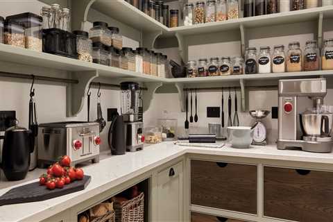 Enhancing Kitchen Organization: The Impact of Pantries and Storage Closets in Remodeling